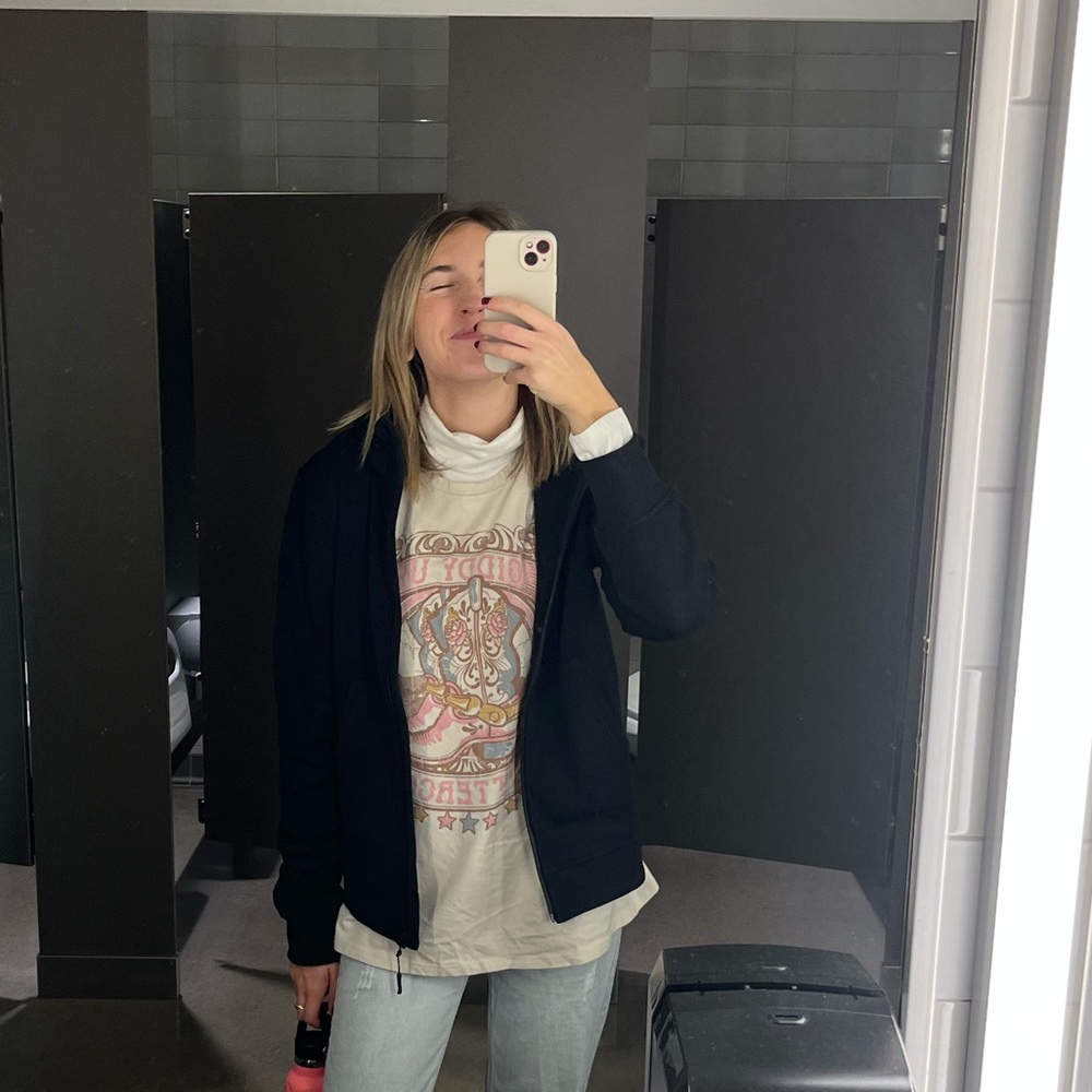 Meet your Posher, Ellie